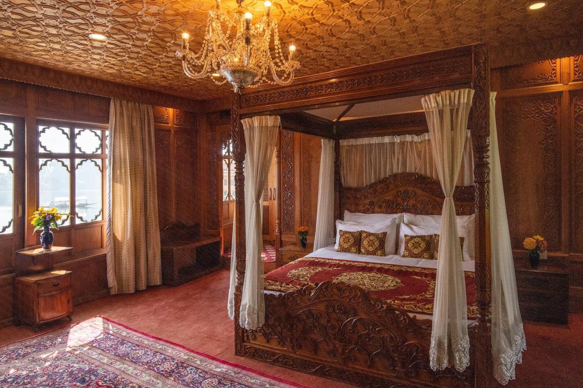 Mascot Houseboats Hotel Srinagar  Ngoại thất bức ảnh