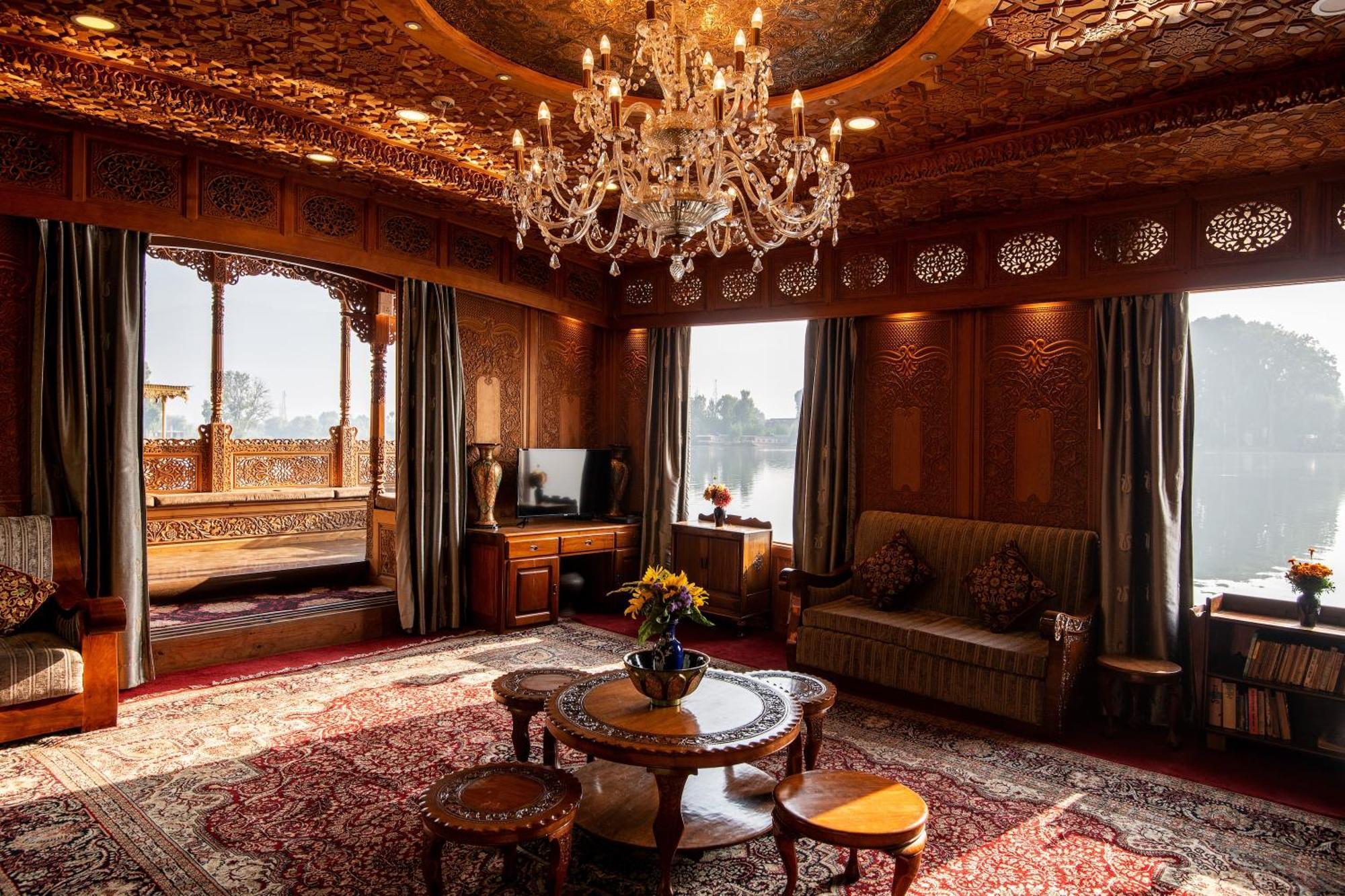 Mascot Houseboats Hotel Srinagar  Ngoại thất bức ảnh