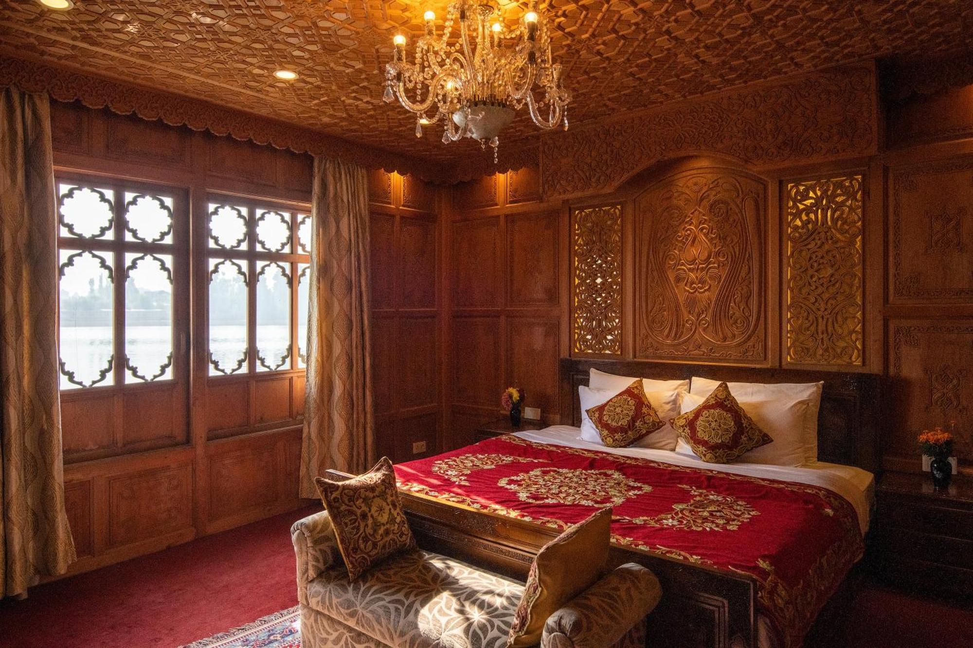 Mascot Houseboats Hotel Srinagar  Ngoại thất bức ảnh