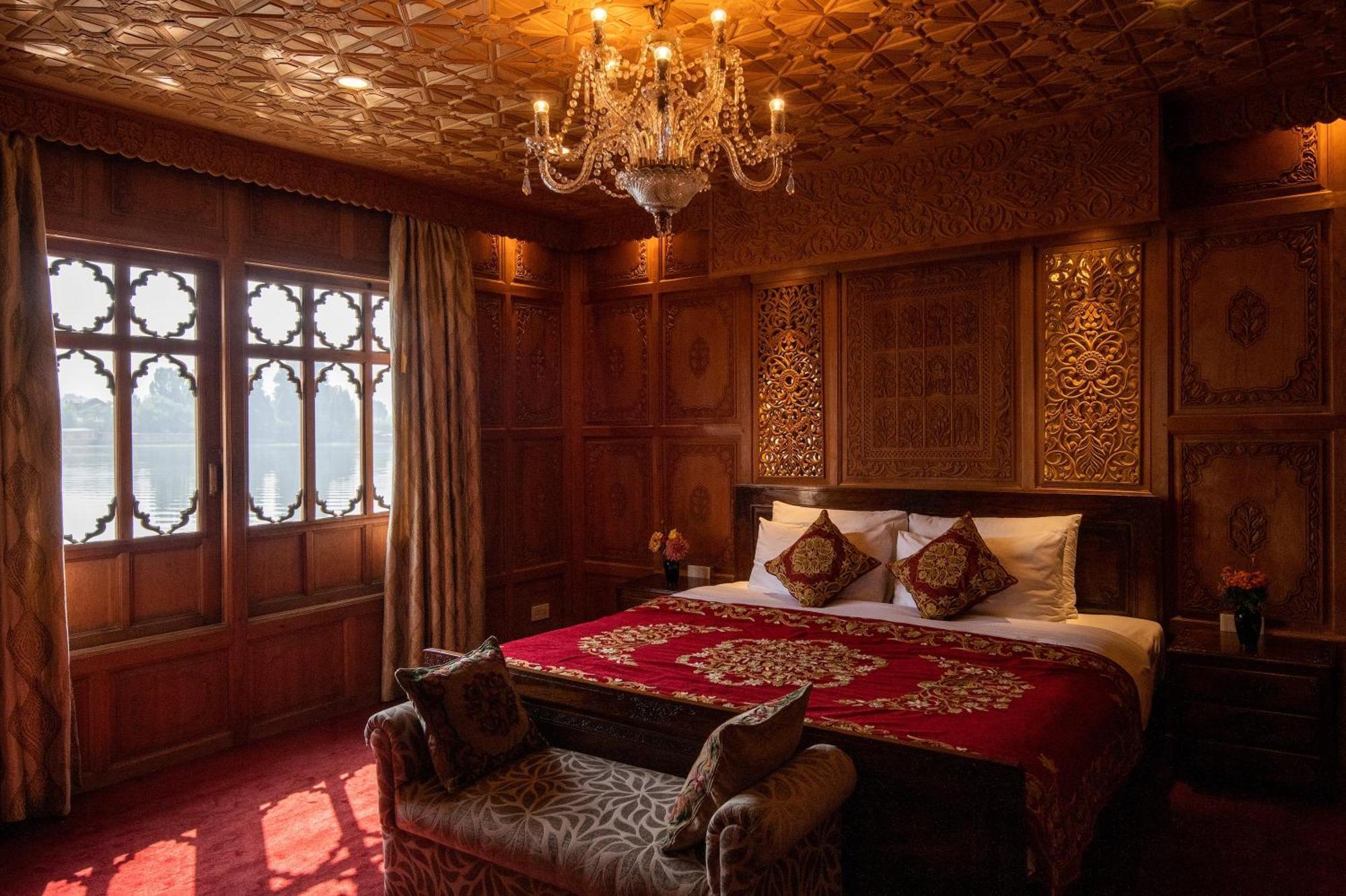 Mascot Houseboats Hotel Srinagar  Ngoại thất bức ảnh