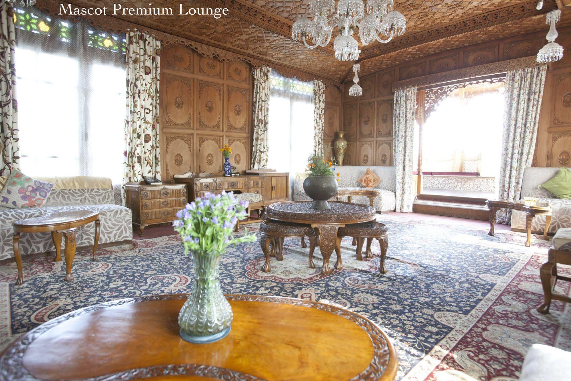 Mascot Houseboats Hotel Srinagar  Ngoại thất bức ảnh