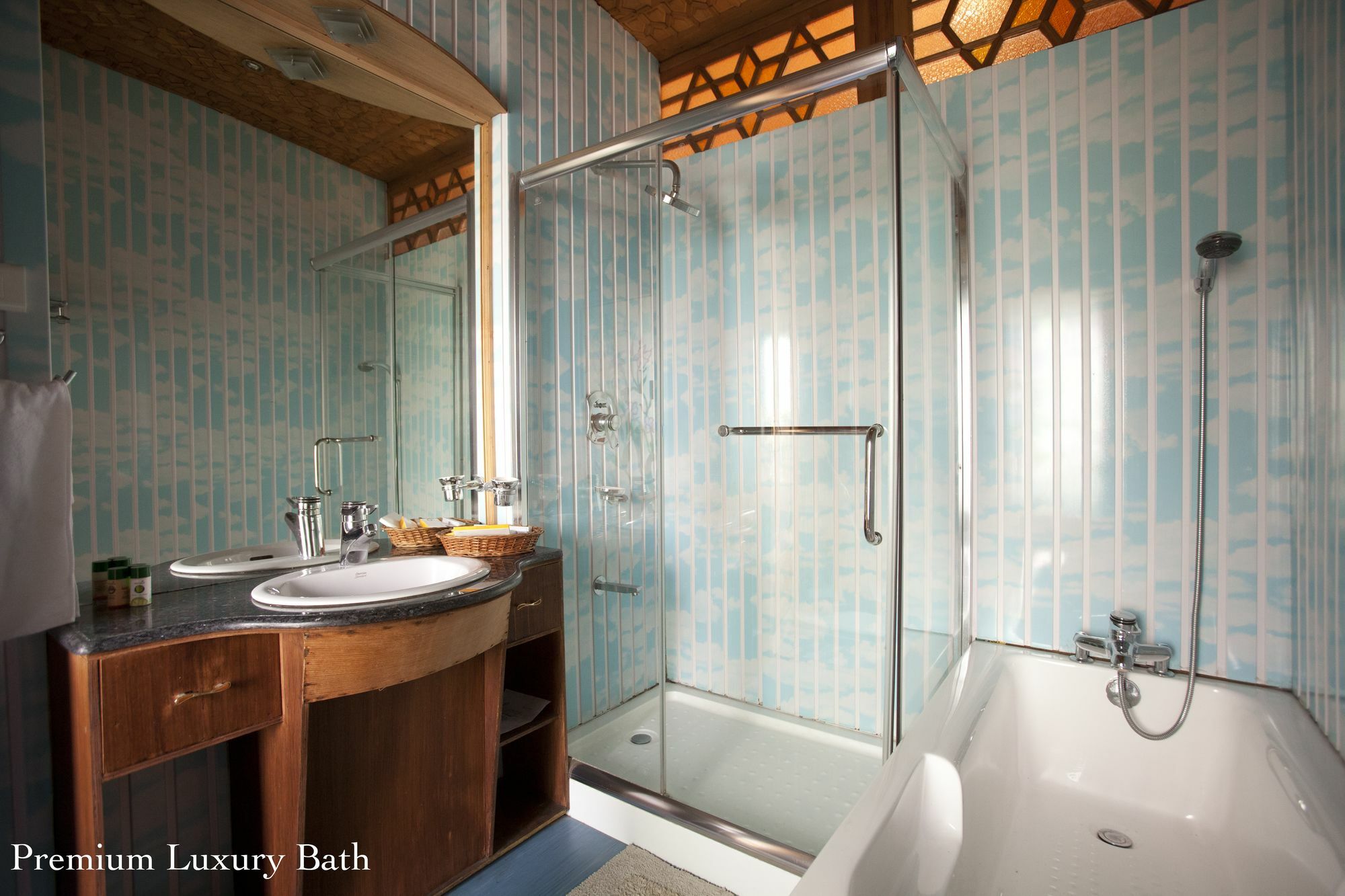 Mascot Houseboats Hotel Srinagar  Ngoại thất bức ảnh